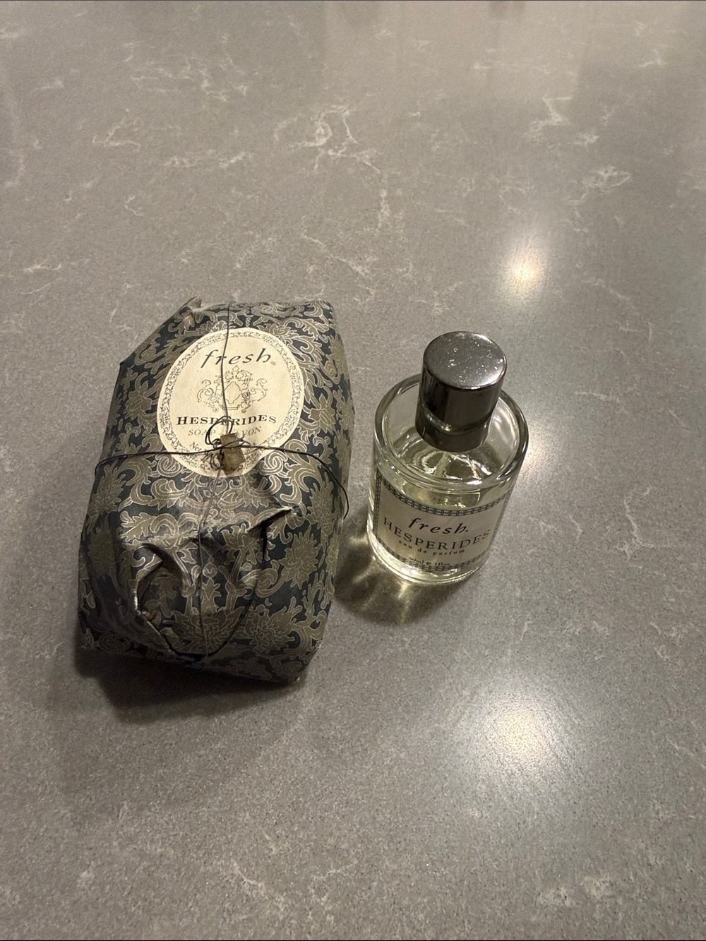 fresh Hesperides Soap & Fragrance Set — Gray and Silver
